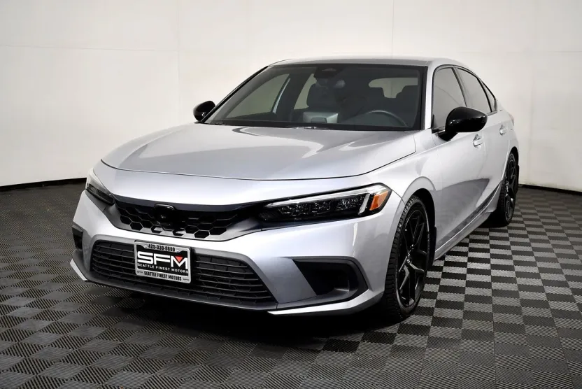 2024 Honda Civic Hatchback Sport photo 1