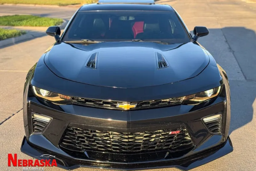 2017 Chevrolet Camaro Coupe 2SS photo 1