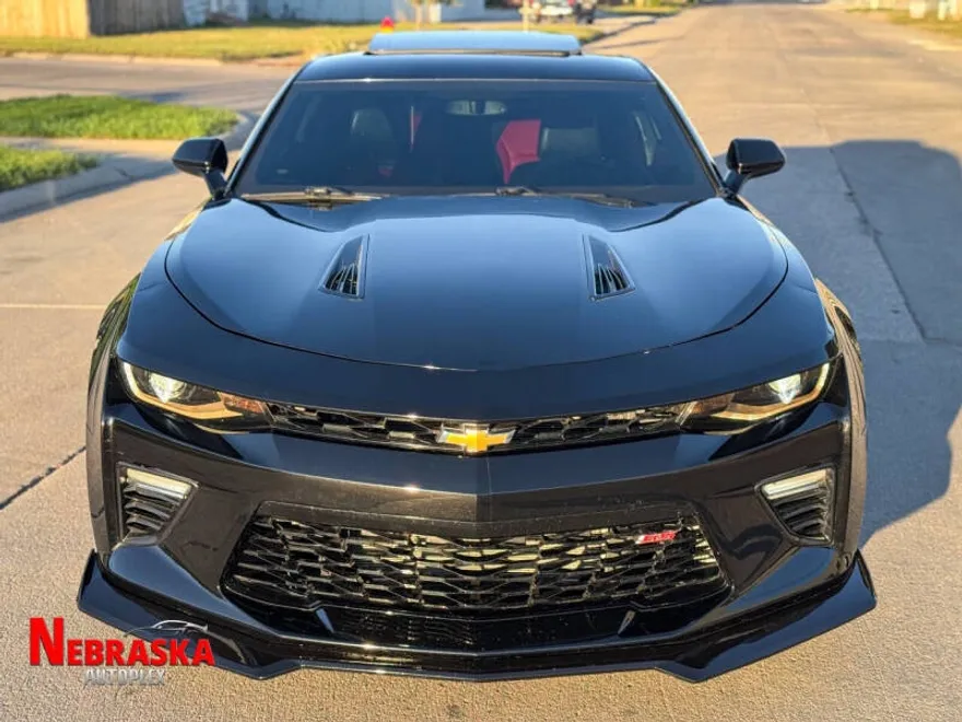 2017 Chevrolet Camaro Coupe 2SS photo 1