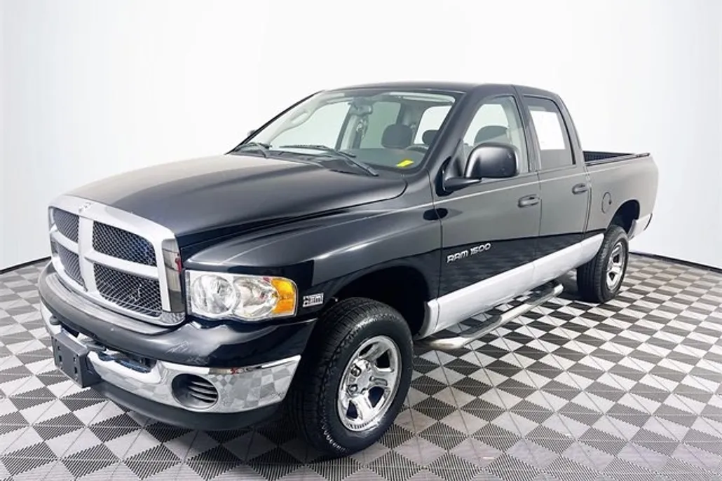 2005 Dodge Ram SLT photo 1