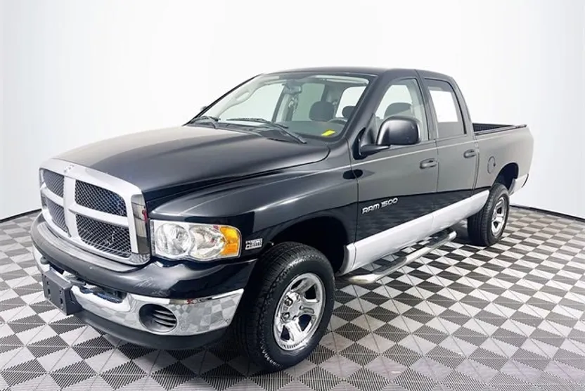 2005 Dodge Ram SLT photo 1