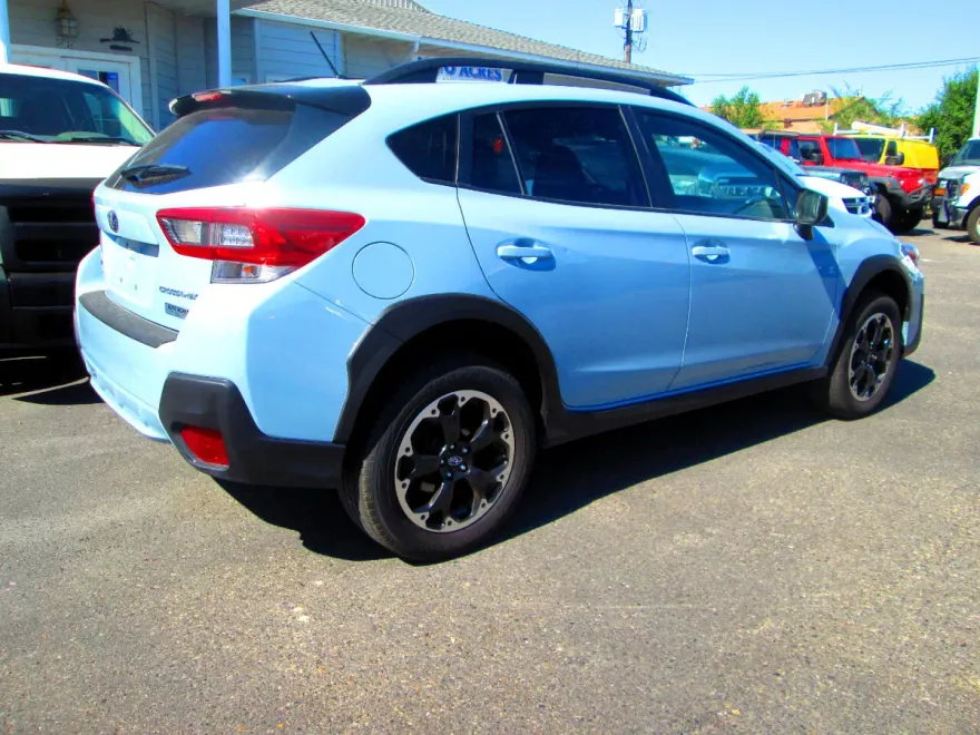 2023 Subaru Crosstrek Base photo 1