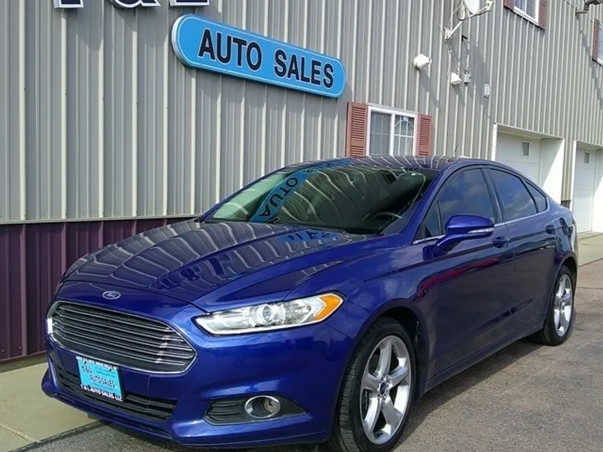 2016 Ford Fusion SE photo 1