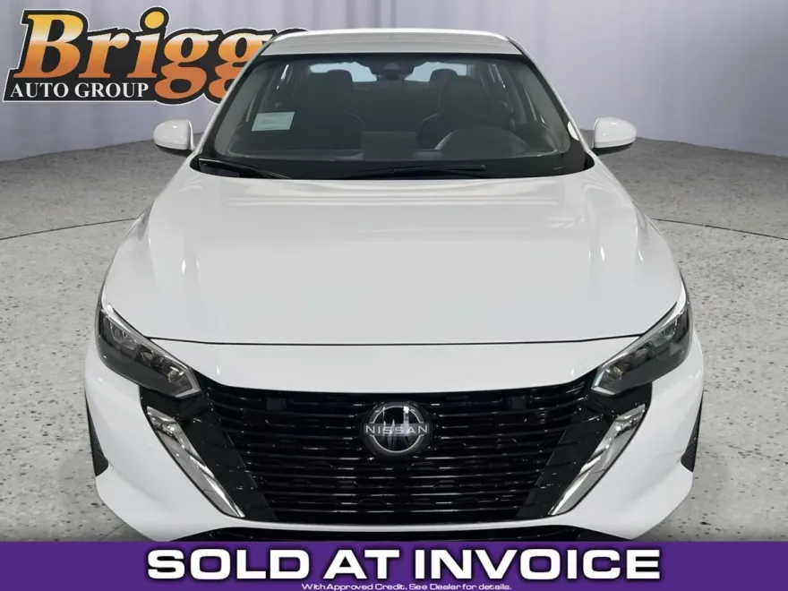 2025 Nissan Sentra SV photo 1