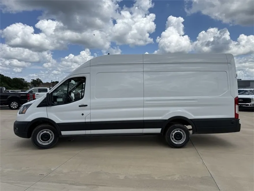 2025 Ford Transit photo 1