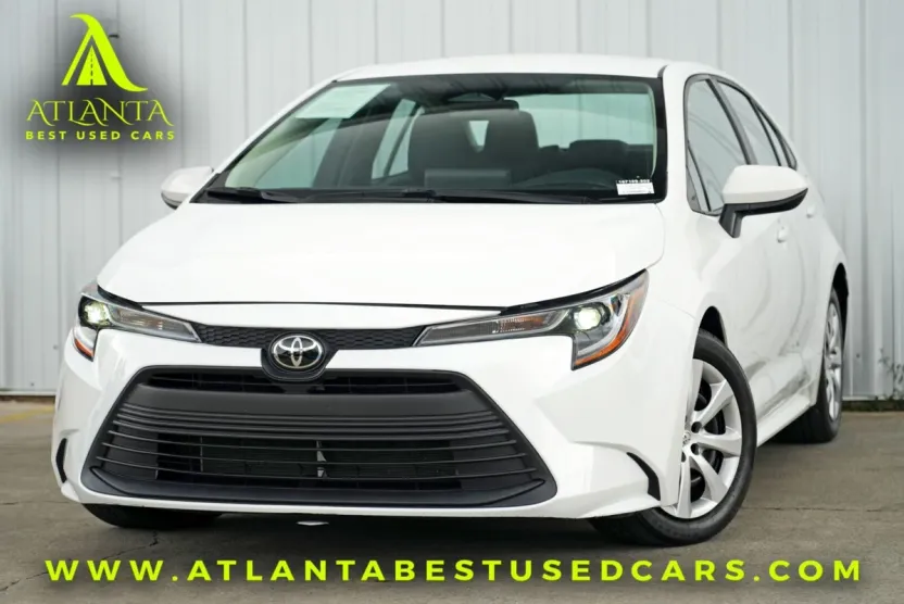 2024 Toyota Corolla LE photo 1