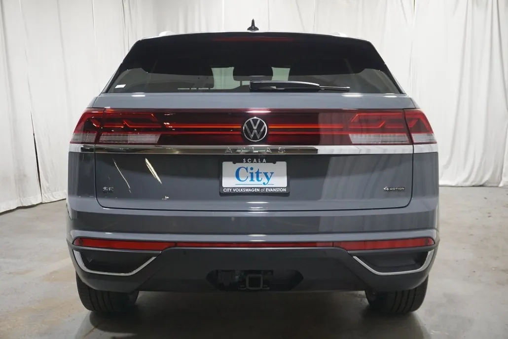 2026 Volkswagen Atlas Cross Sport SE Technology photo 1