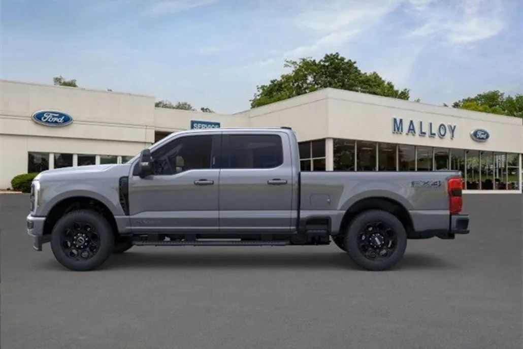 2025 Ford F-250 Lariat photo 1