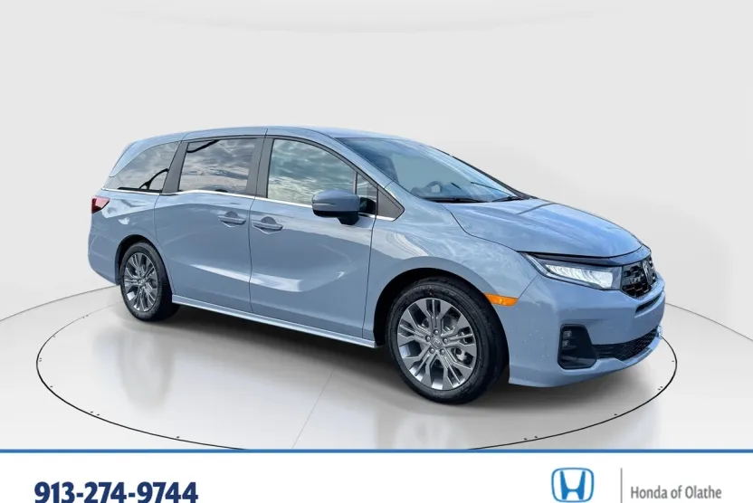 2026 Honda Odyssey Touring photo 1