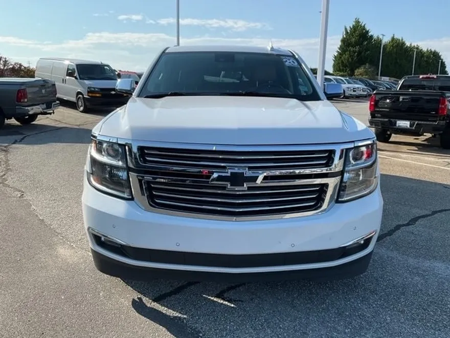 2020 Chevrolet Suburban Premier photo 1