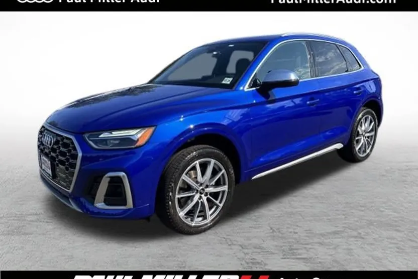 2024 Audi SQ5 Premium Plus photo 1