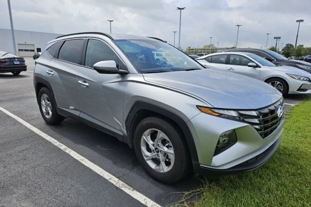 2024 Hyundai Tucson SEL photo 1