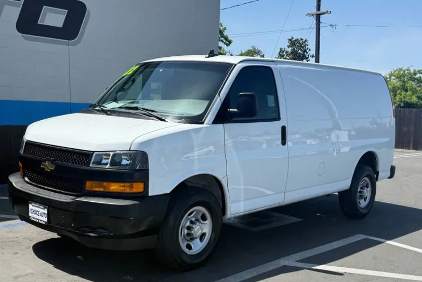 2022 Chevrolet Express 3500 Cargo Van photo 1
