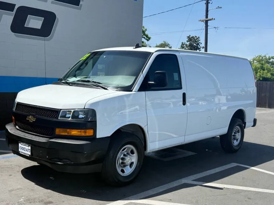 2022 Chevrolet Express 3500 Cargo Van photo 1