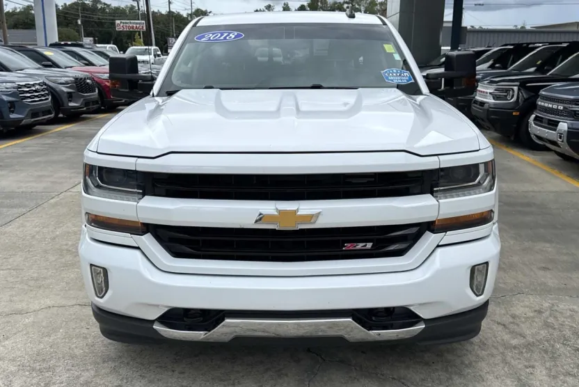 2018 Chevrolet Silverado 1500 photo 1