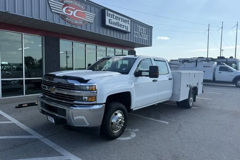 2017 Chevrolet Silverado 3500HD Work Truck photo 1