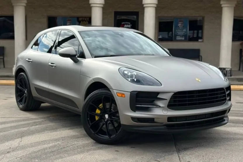 2020 Porsche Macan photo 1