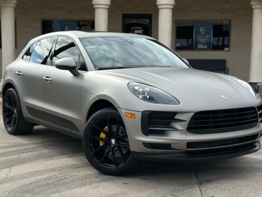 2020 Porsche Macan photo 1