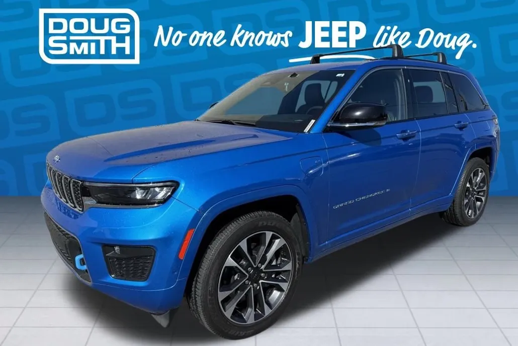 2022 Jeep Cherokee Overland 4xe photo 1