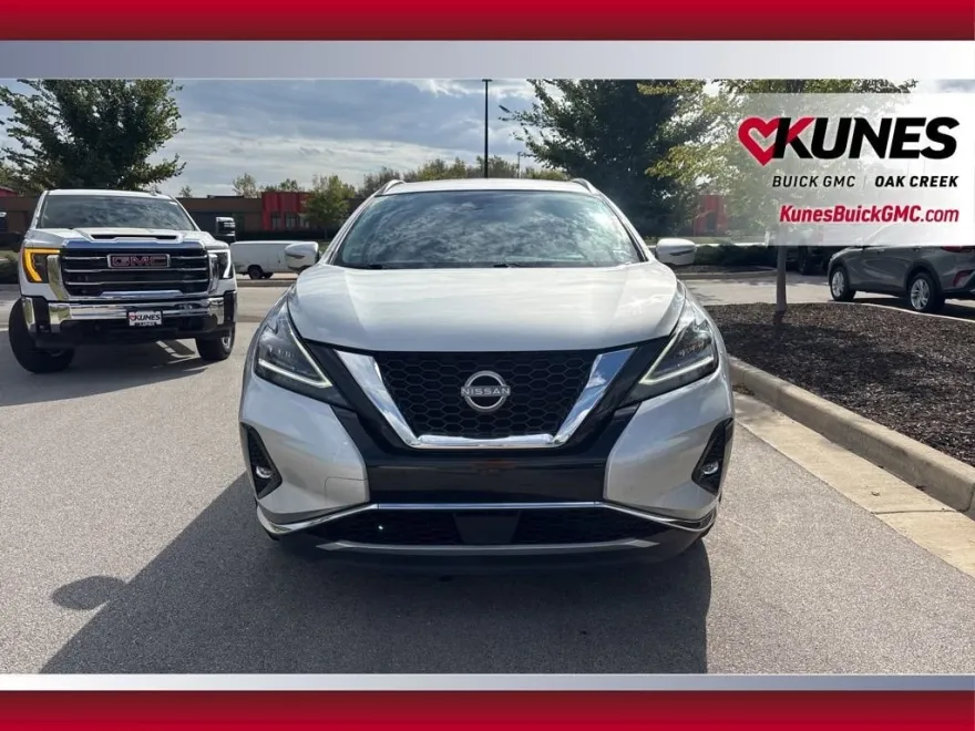 2023 Nissan Murano SV photo 1