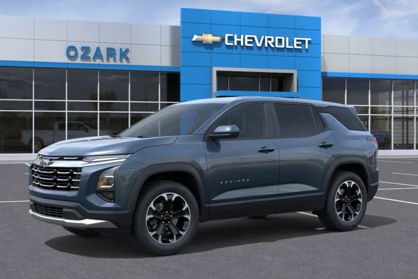 2026 Chevrolet Equinox LT photo 1