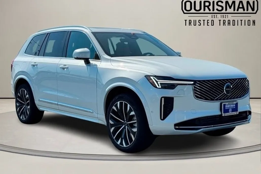 2025 Volvo XC90 T8 Plus photo 1