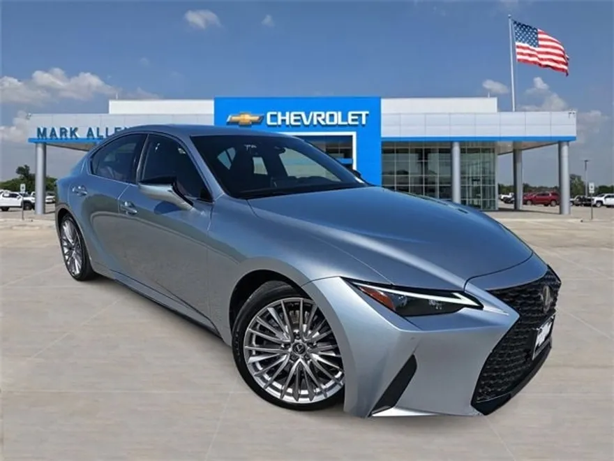 2023 Lexus IS 300 photo 1