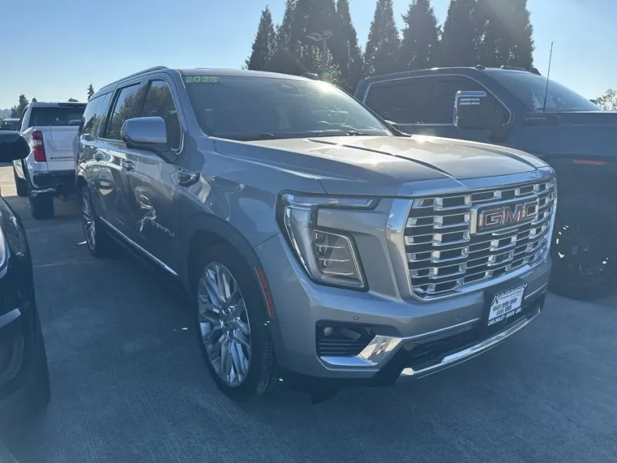 2025 Gmc Yukon XL Denali photo 1