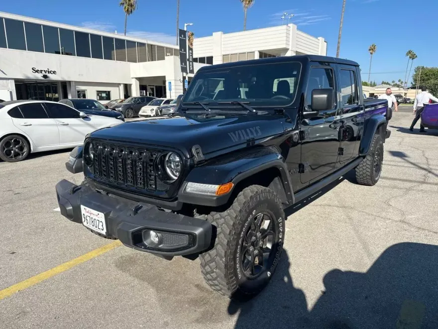 2024 Jeep Gladiator Sport photo 1