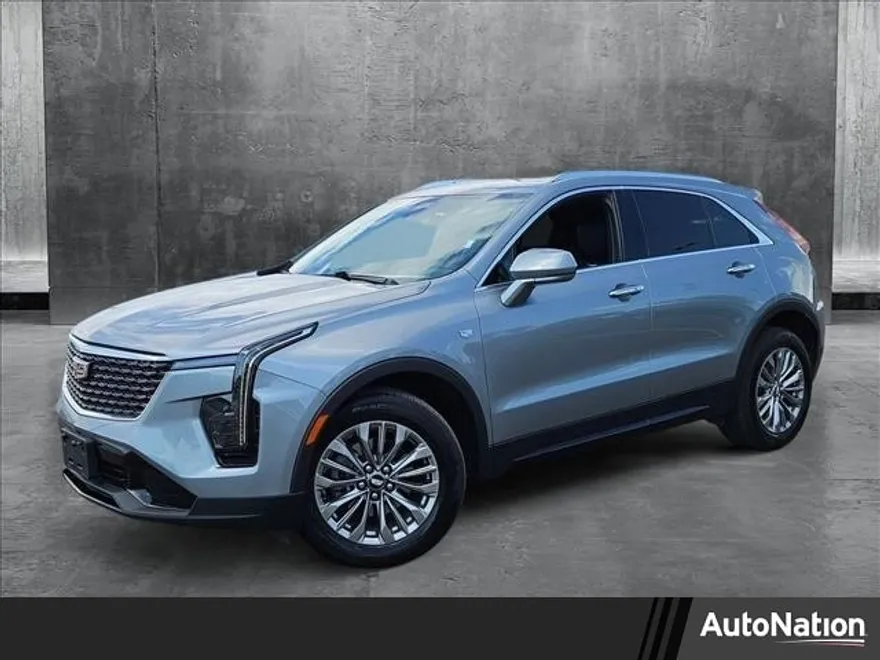 2024 Cadillac XT4 Premium Luxury photo 1