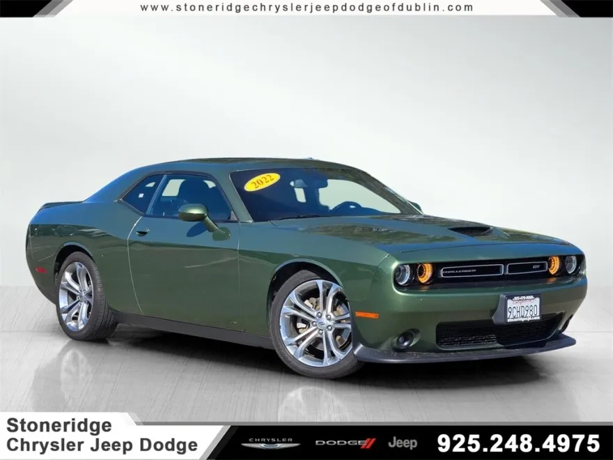 2022 Dodge Challenger GT photo 1
