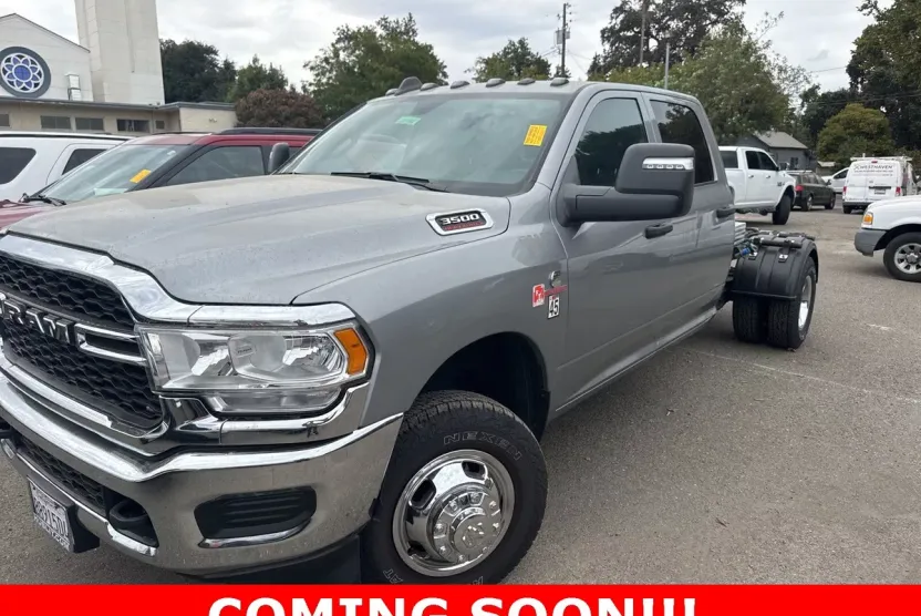 2024 Ram 3500 Tradesman photo 1