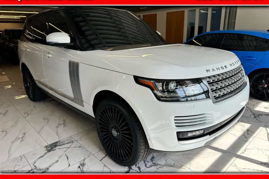 2015 Land Rover Range Rover HSE photo 1