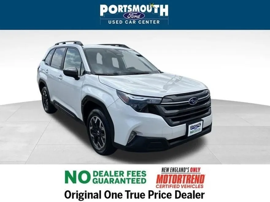 2025 Subaru Forester Premium Base photo 1
