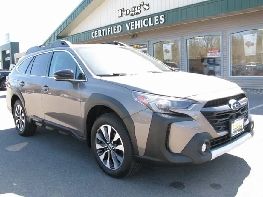 2023 Subaru Outback Limited photo 1