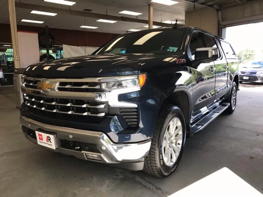 2023 Chevrolet Silverado 1500 LTZ photo 8