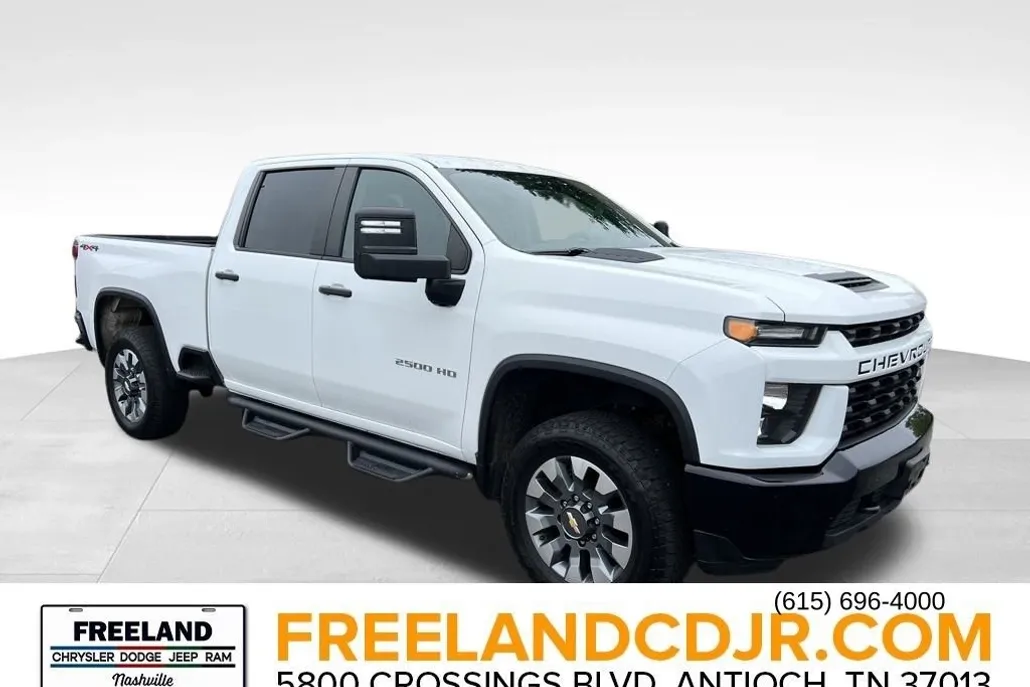 2023 Chevrolet Silverado 2500HD Custom photo 1