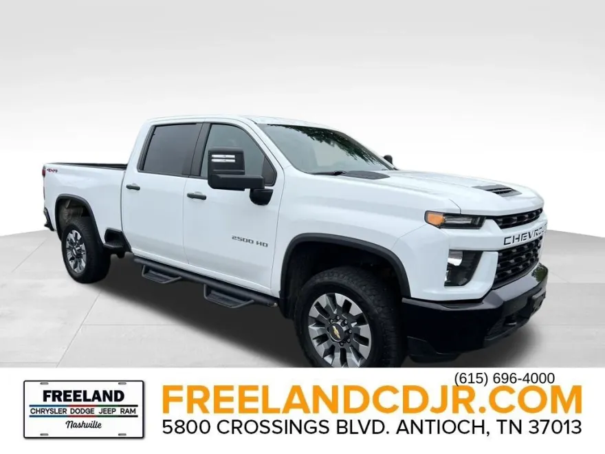 2023 Chevrolet Silverado 2500HD Custom photo 1