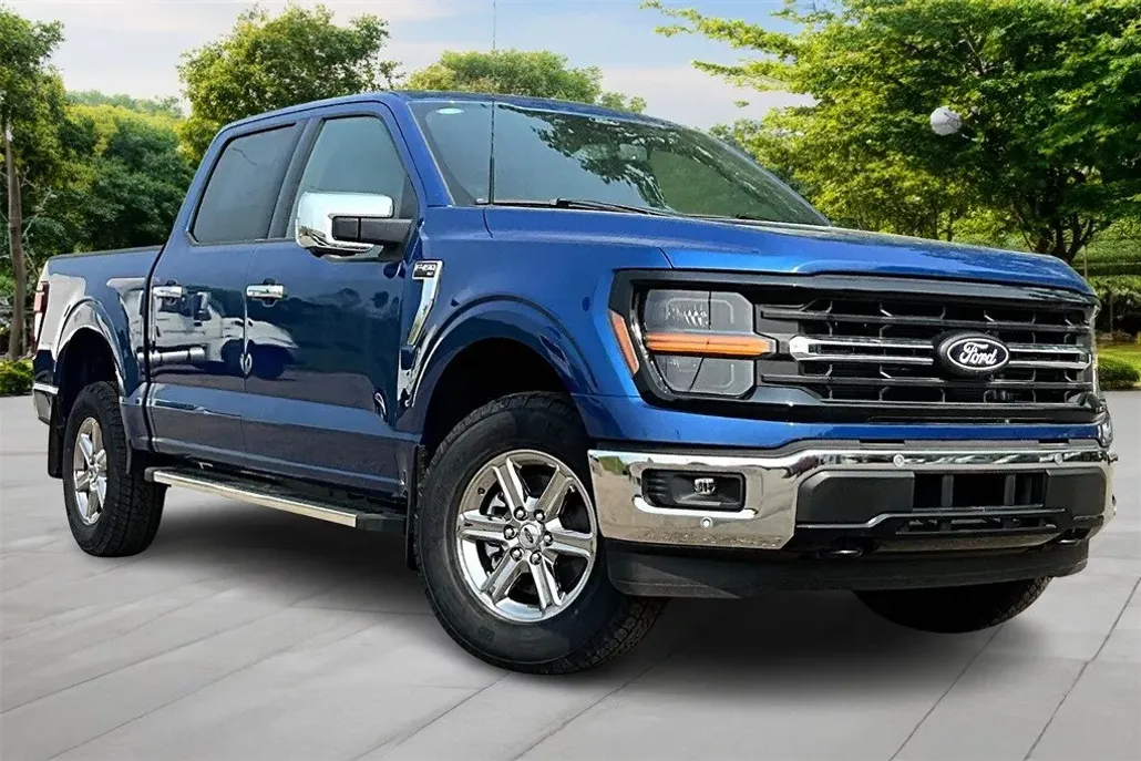 2025 Ford F-150 XLT photo 1