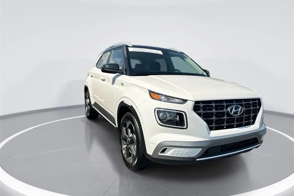 2025 Hyundai Venue Limited photo 1