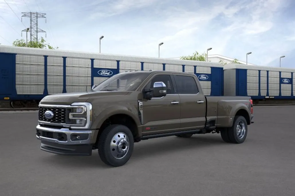 2026 Ford F-450 King Ranch photo 1