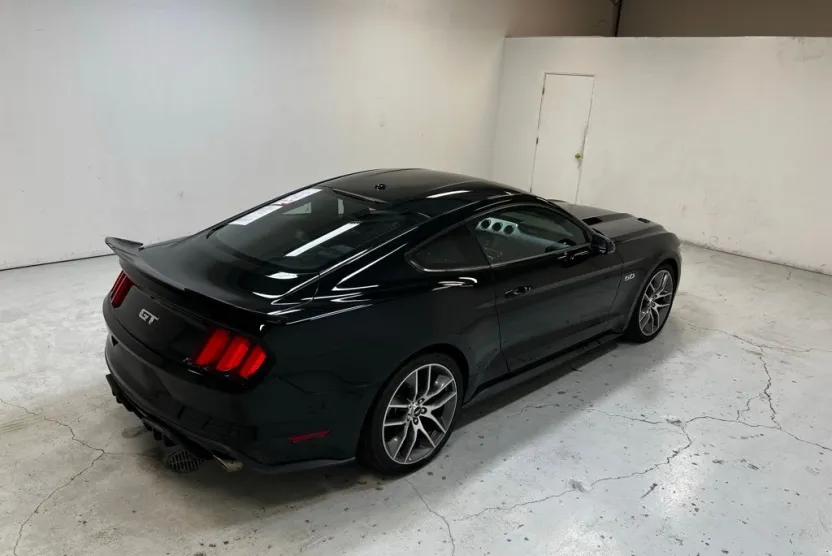 2016 Ford Mustang GT Premium photo 1