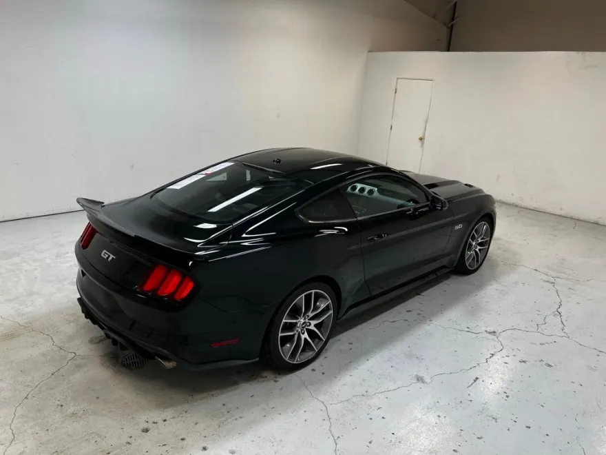 2016 Ford Mustang GT Premium photo 1