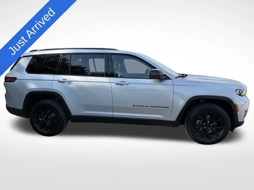 2024 Jeep Grand Cherokee Altitude photo 1