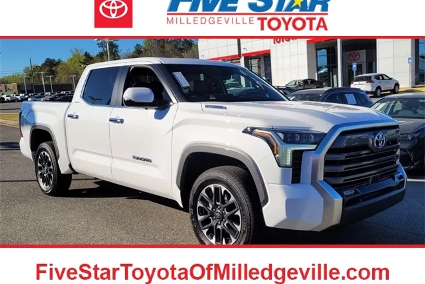 2025 Toyota Tundra Limited CrewMax photo 1