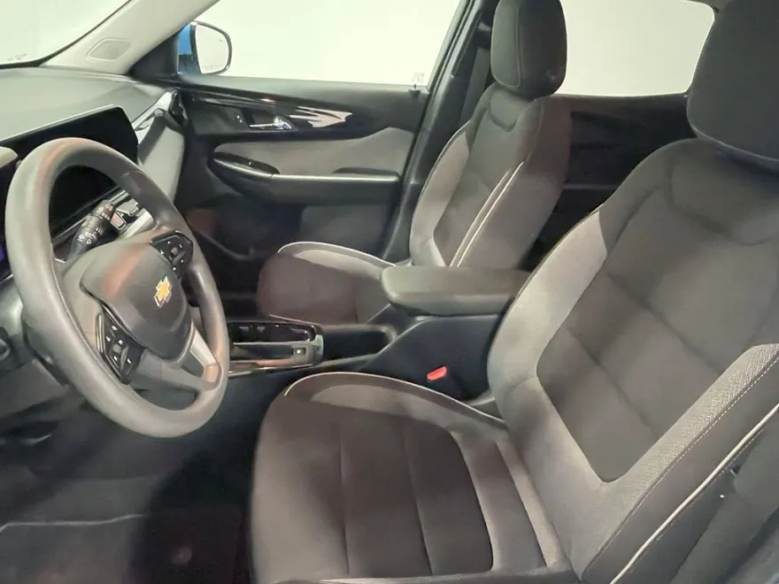 2024 Chevrolet Trailblazer LT photo 1