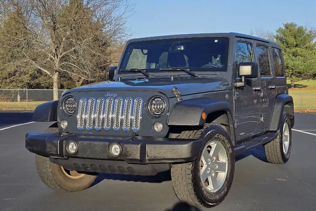 2017 Jeep Wrangler Unlimited Sport S photo 1