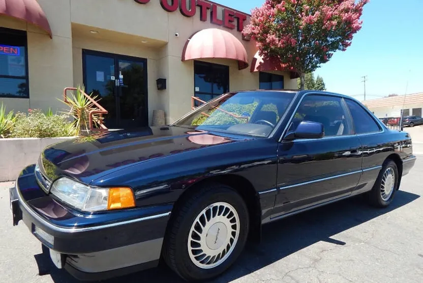 1990 Acura Legend photo 1