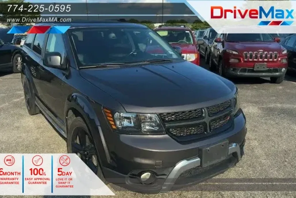 2020 Dodge Journey Crossroad photo 1