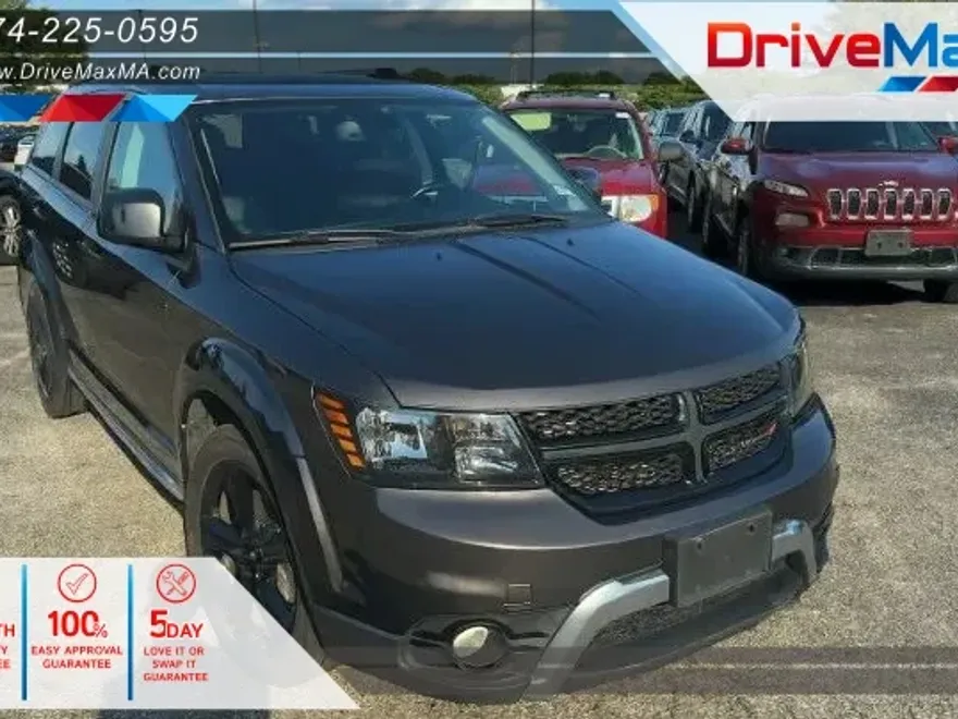 2020 Dodge Journey Crossroad photo 1